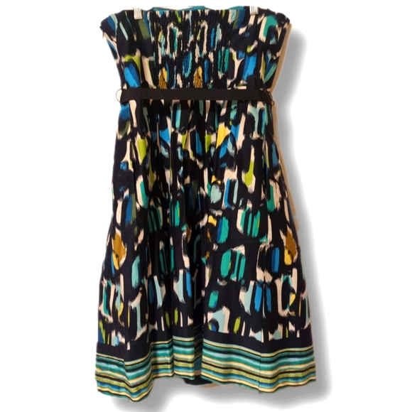 Stunning A-Line Strapless Size 10 Dress with Pockets and Removable Ribbon Belt - Picture 2 of 5